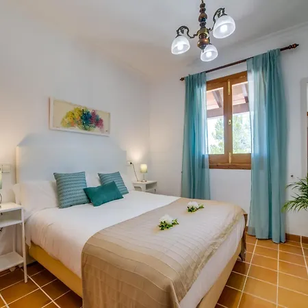 Дом отдыха Charming In Pollensa *